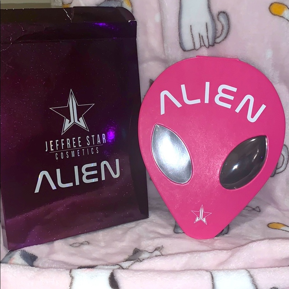 Jeffree Star Alien Palette